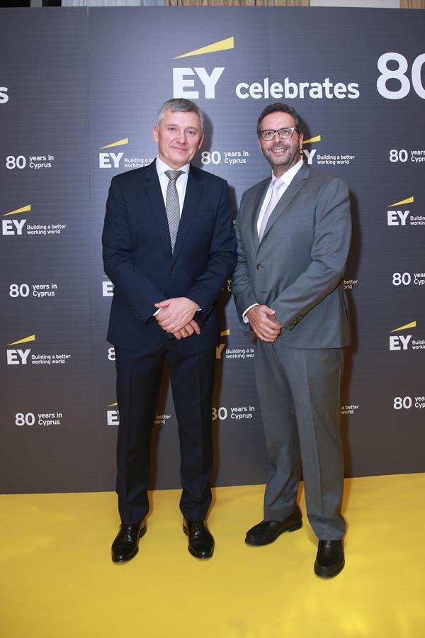 ey6