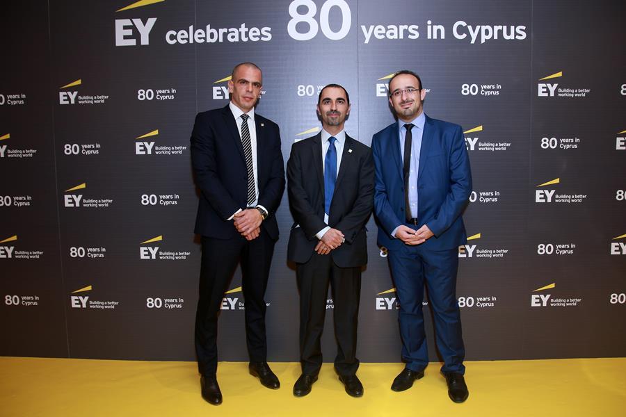 ey11