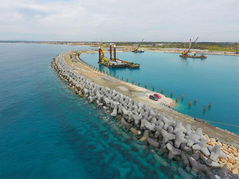 μαρίνα αγίας νάπας 4