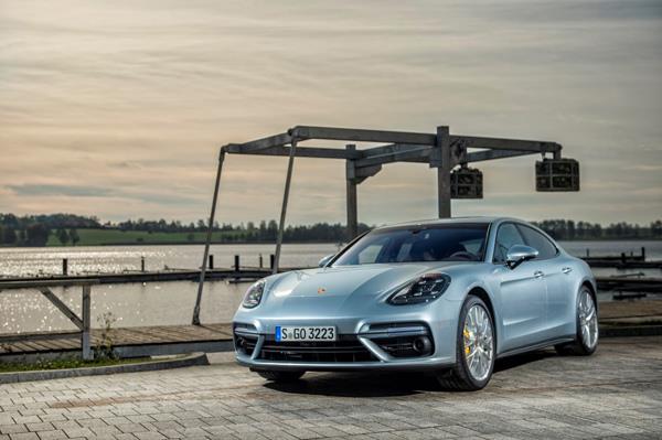 porschepanameraNEWS