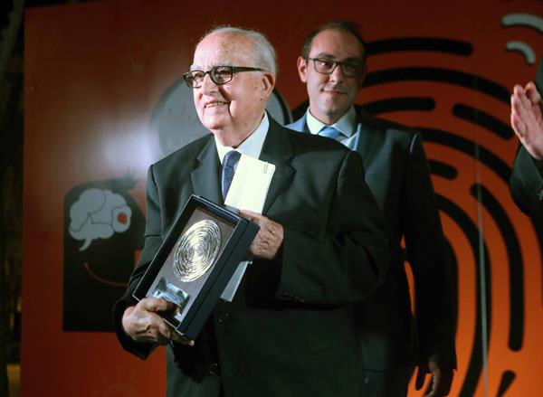 vradiaerevnitiNEWSNEWSvraveio