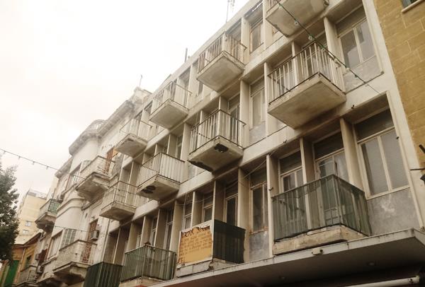 City Hotel  6