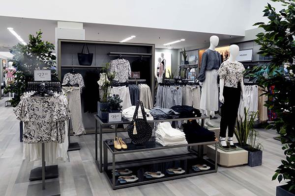 marksandspencermymall8