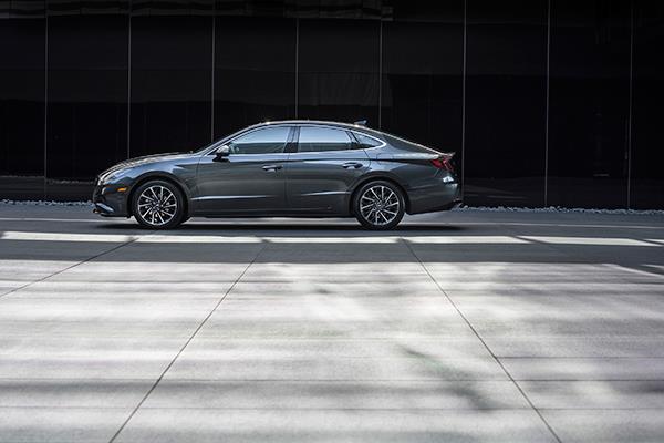 hyundaisaloni2