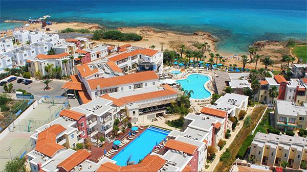 louisaltheabeachprotaras