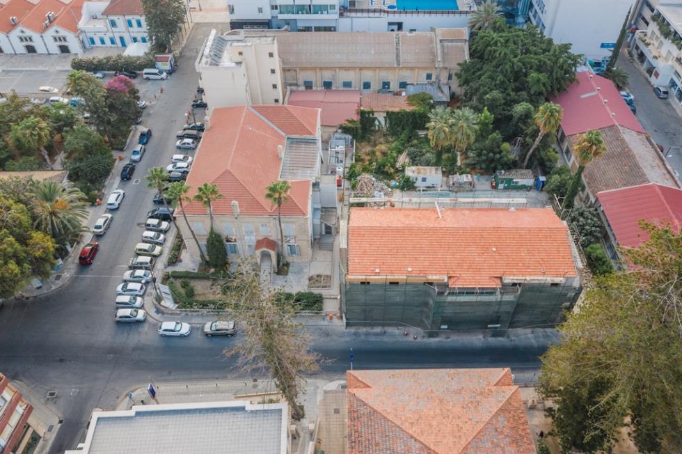 πολυχωρος λαρνακα