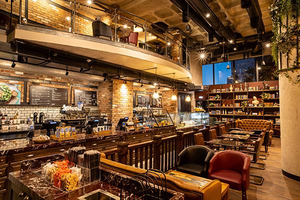 caffenerodikastirio2
