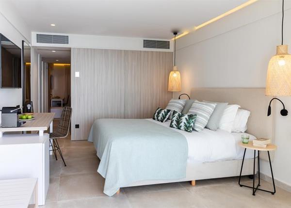 atlanticaonebedroom