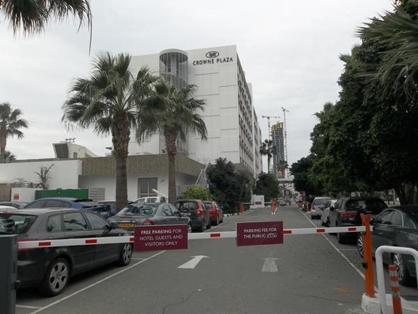 crowne2