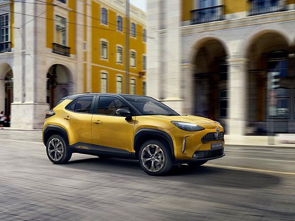 yariscross4