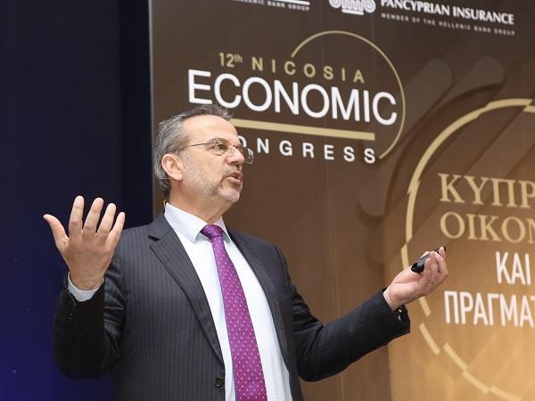 ΚΥΡΙΑΚΟΣ ΚΟΚΚΙΝΟΣ