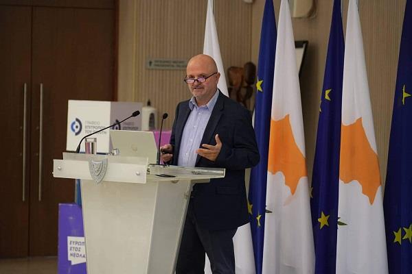 4337733312645132 received 406280831683057