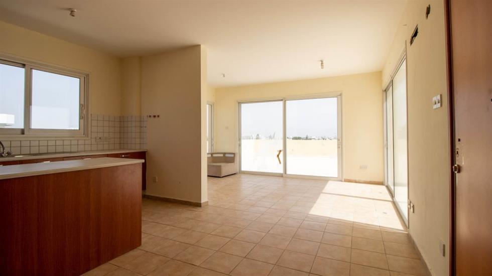 4380020030205430 Lakatamia 80k 900x506