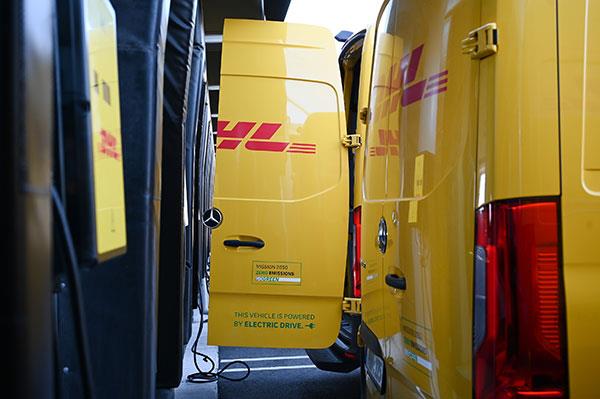 dhlvan2