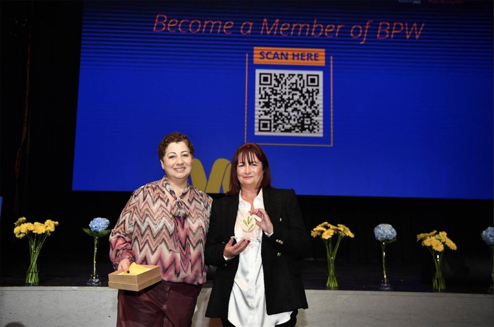 4400776917149453 Τάσια Γιανναρά Γιαλλουρίδου, Carmen  Taheny