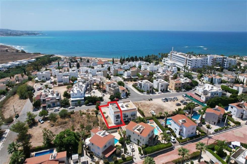 5266668473373953 Three Bedroom House in Pegeia, Paphos - Reserve €190.000