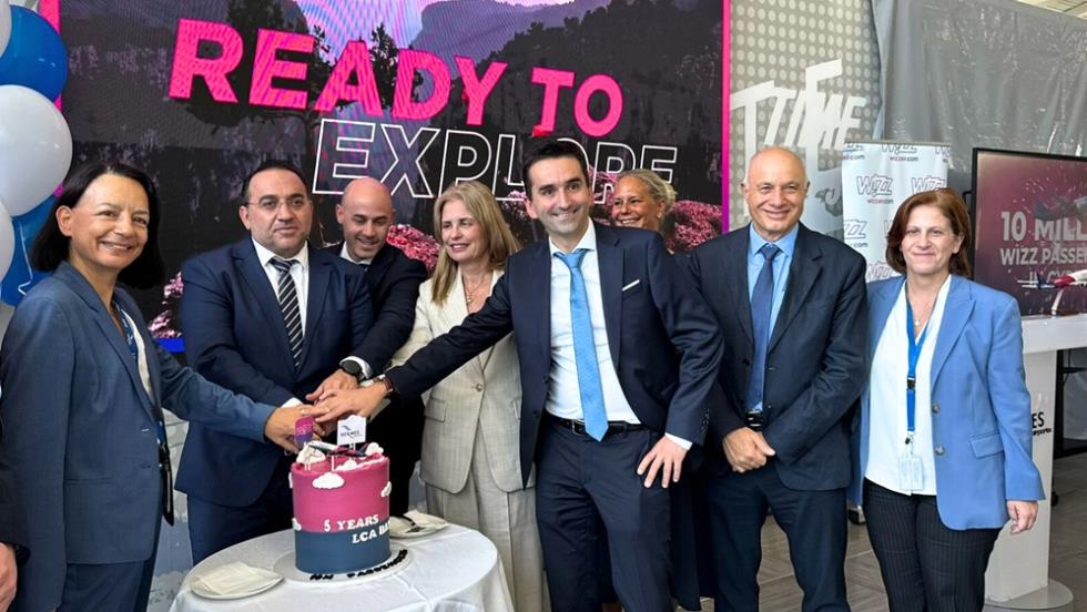 5274439712972428 Wizz Air 18-9 2