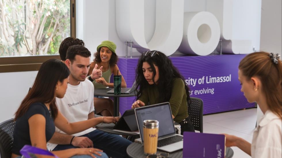 5283724855378501 UoL 4