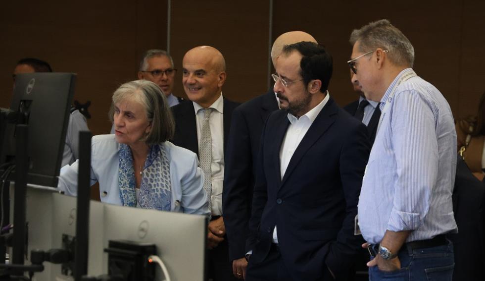 5292404597898153 6A4A6489