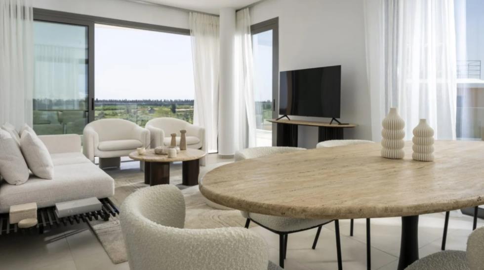 5311394507531037 MixCollage-31-Oct-2025-10-42-AM-4231