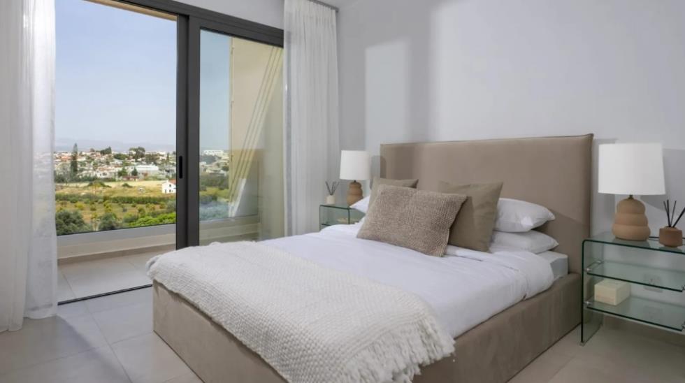 5311394669786278 MixCollage-31-Oct-2025-10-43-AM-4926