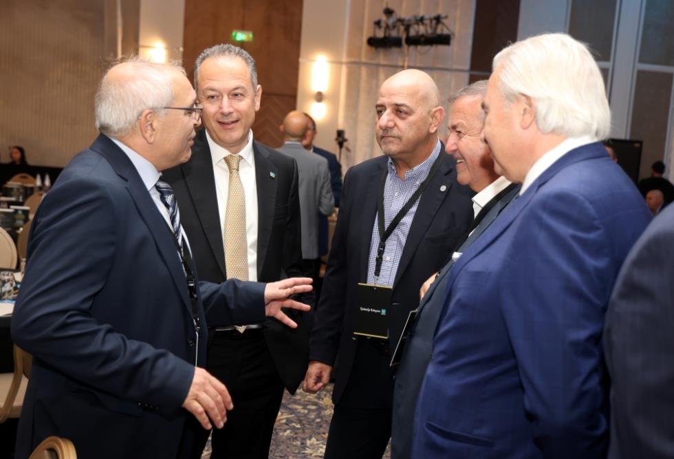 5321689795273010 6A4A0947