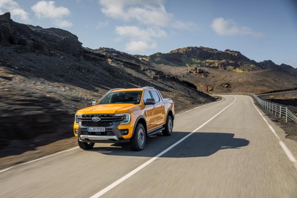 5322692377425166 Ranger Wildtrak PHEV 005