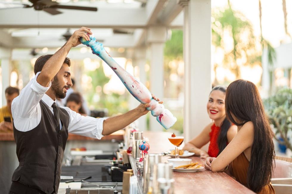 5326100615093570 Parklane Limassol - Restaurants - LPM - Outdoor Terrace Bar - Tomatini Making 01 HR