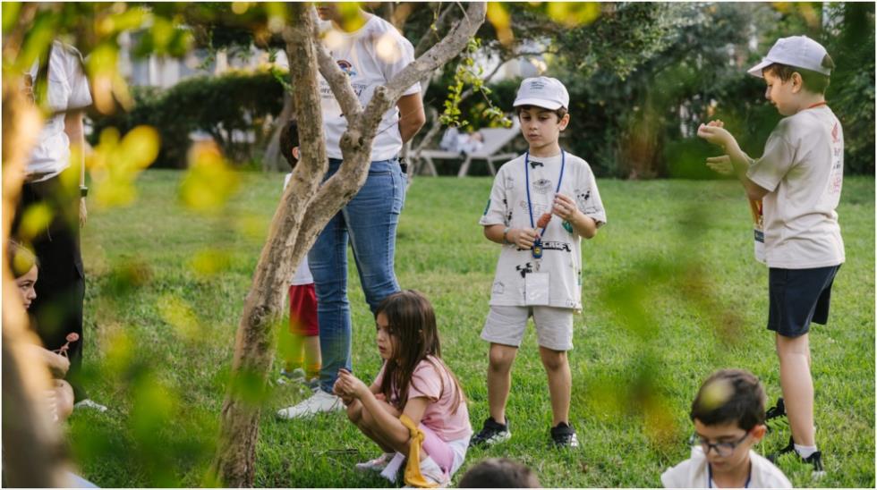 5326954821888437 MixCollage-18-Nov-2025-10-57-AM-361