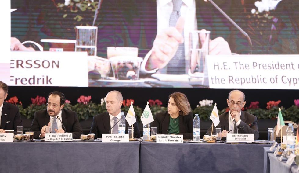 5329633167178638 DOC.20251121.9424498.PresBussinessEU-22