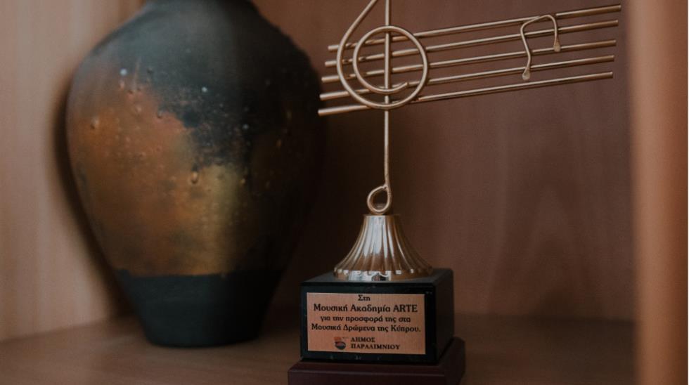 5335573174725287 MixCollage-28-Nov-2025-10-12-AM-4049