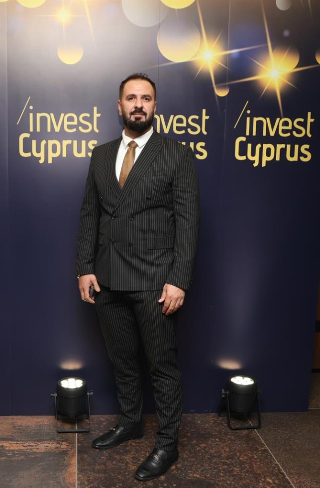 5341652581423972 6A4A9584