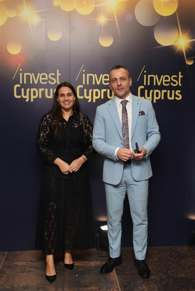 5341654114373347 6A4A9607