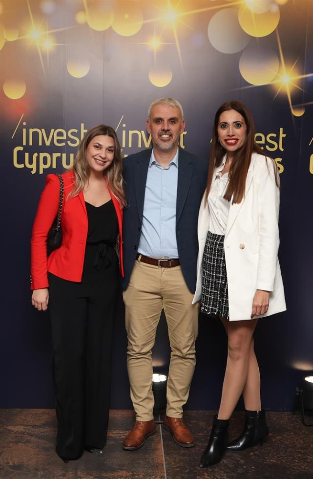 5341654831278372 6A4A9618