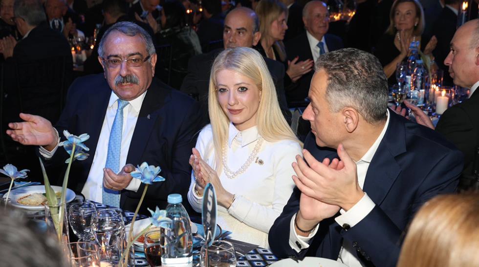 5347575100797883 two