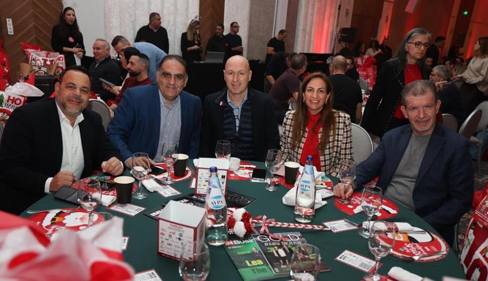 5351236439584561 6A4A4414 (Copy)