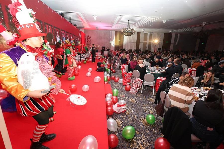 5351236450069885 6A4A4449 (Copy)