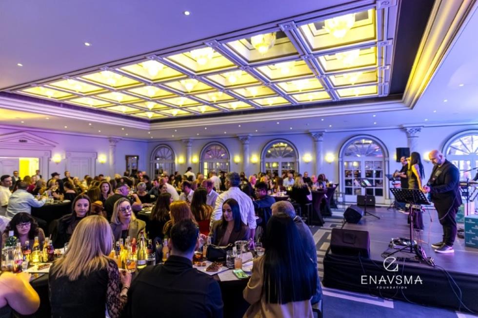 5353068370814627 DSL 4676