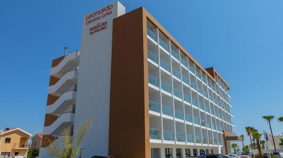 leonardo crystal love