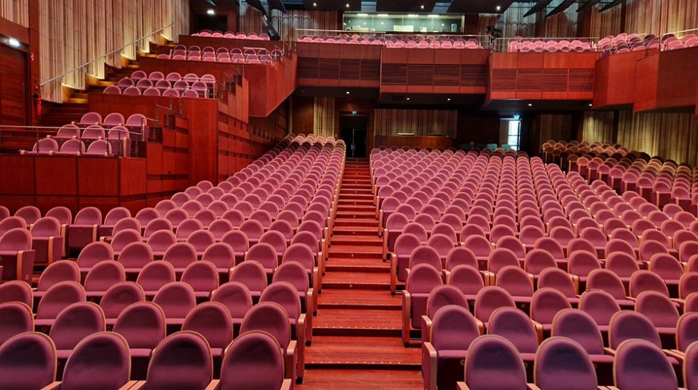 dimotiko theatro strovolou5