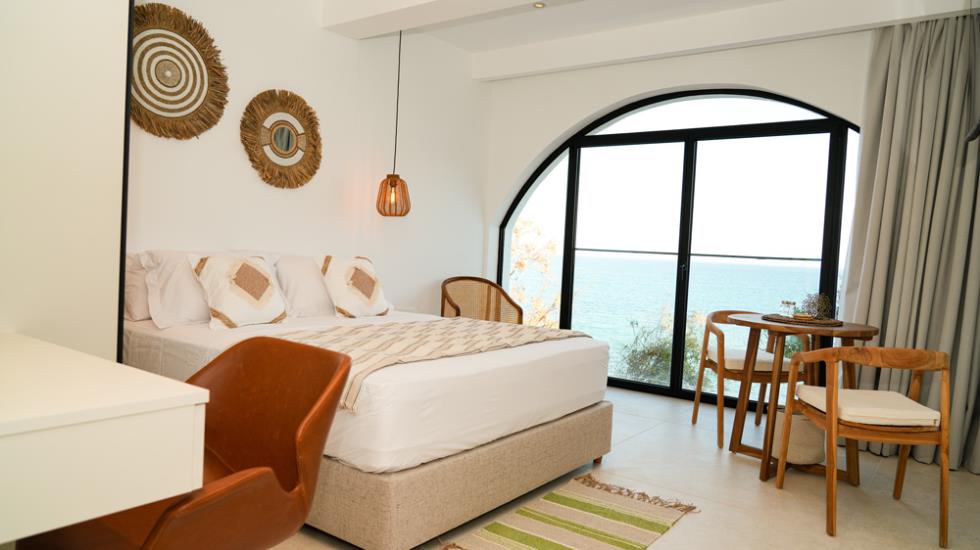 5400390782592748 SIRENA-BAY-LUXURY-SUITES--(14)