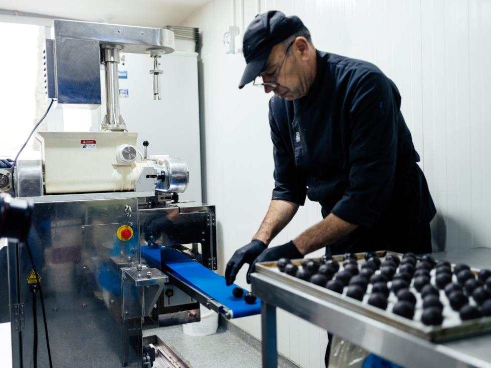 5404790605292166 MF SmallandMediumBusinesses SR 038