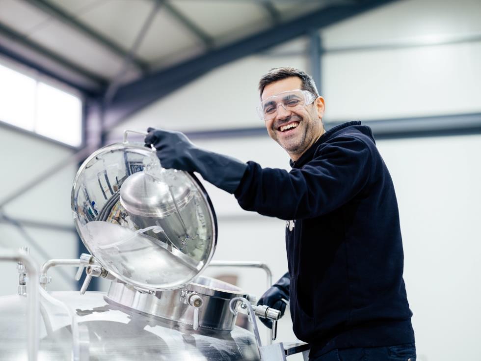 5404790832321649 MF SmallandMediumBusinesses SR 003