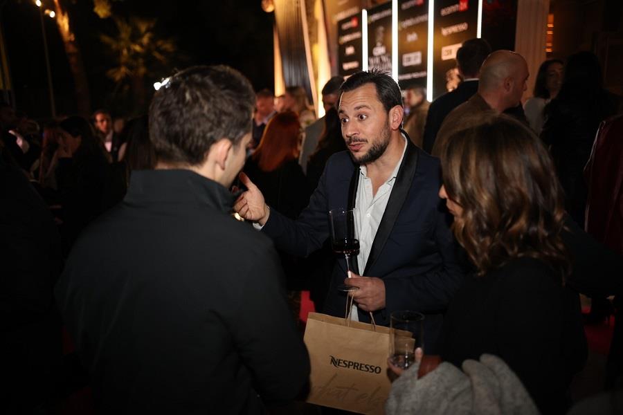 5407705202757981 people19