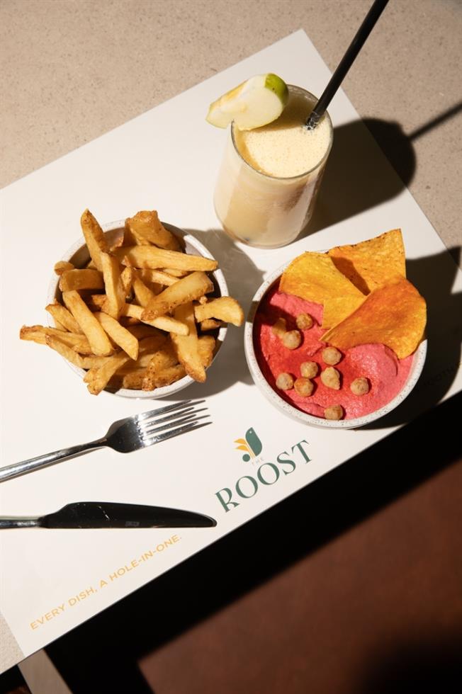 5414192369408252 LG The Roost4