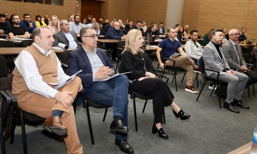 5424683656002513 ef2bf15e-2bfe-43a4-816f-82f2c3bb5f40