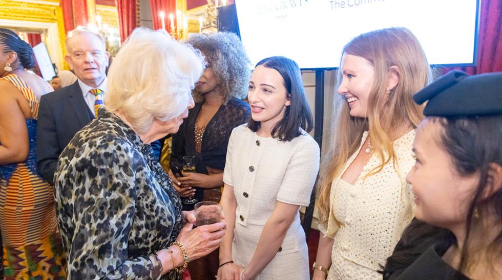 christina dymioti karolos4