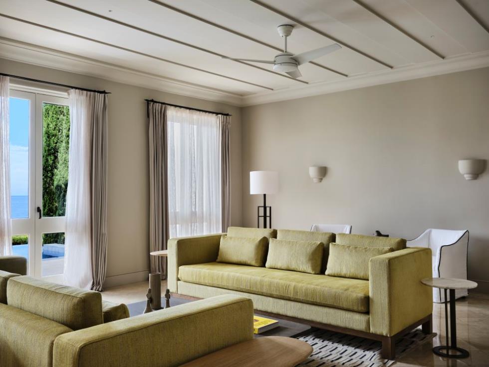 anassa living room