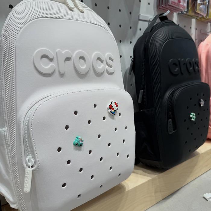 crocs