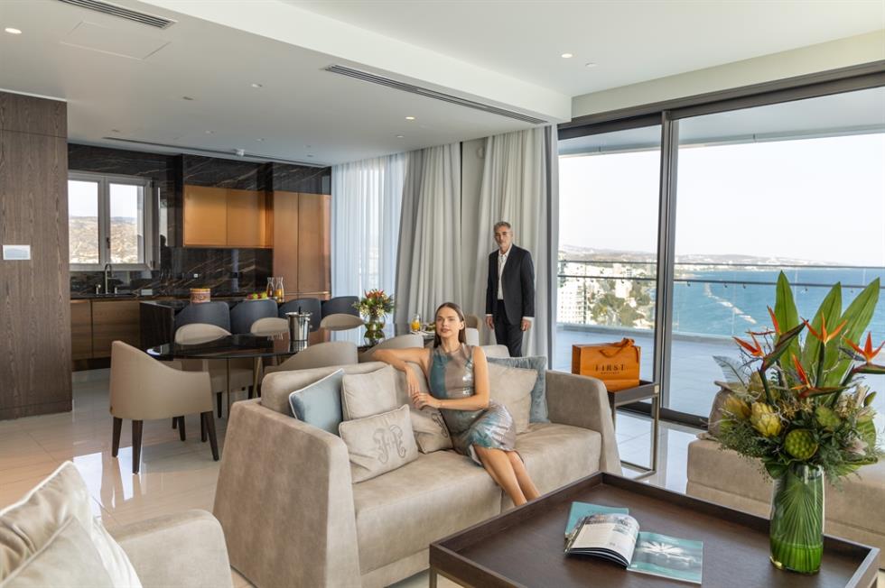 5502626783039491 Living room